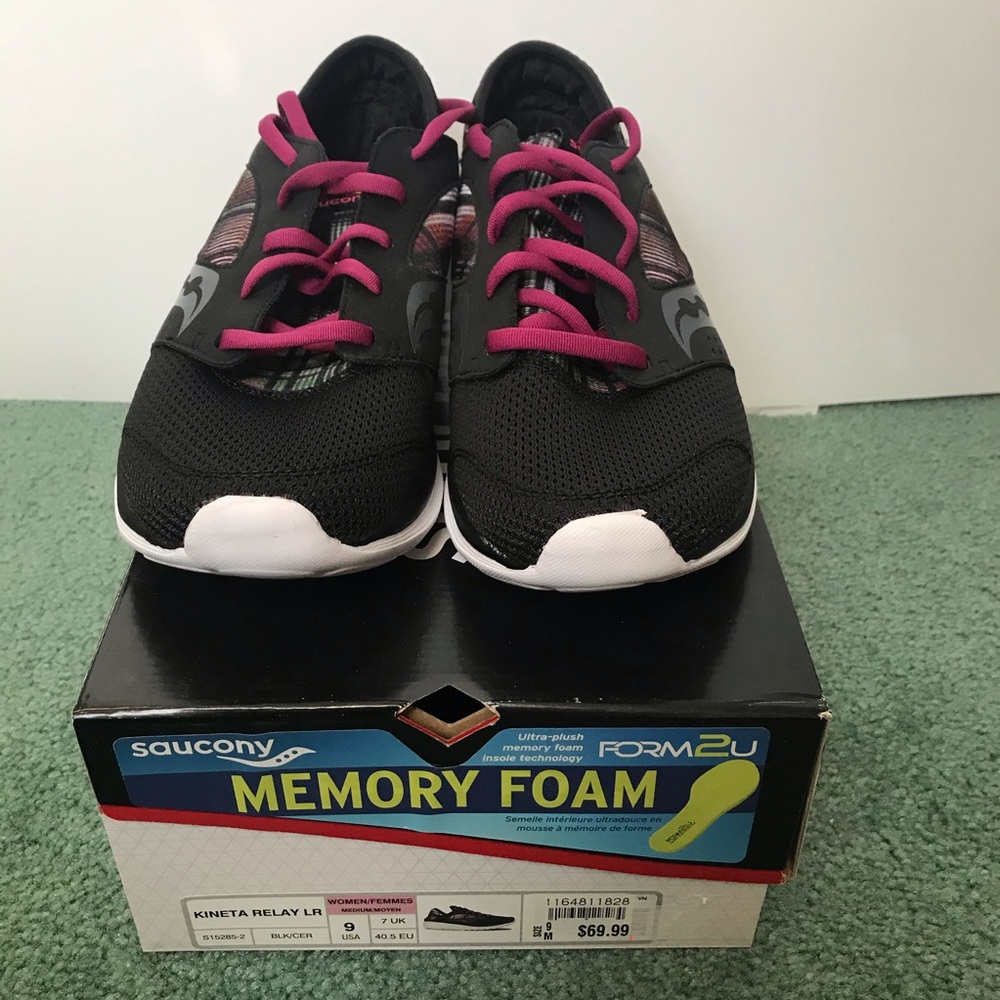 Saucony Memory Foam shoes